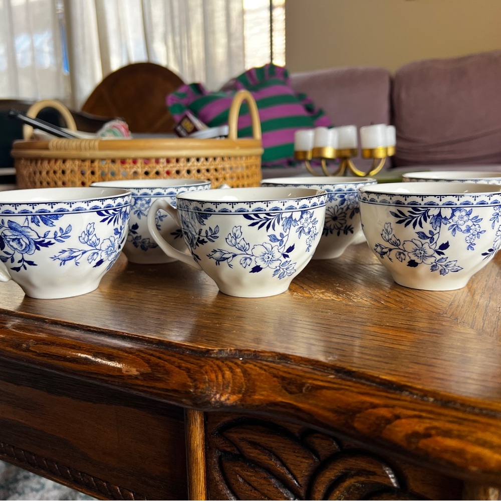 Set of 6 Johnson Brothers Devon Cottage tea cups in a blue floral pattern